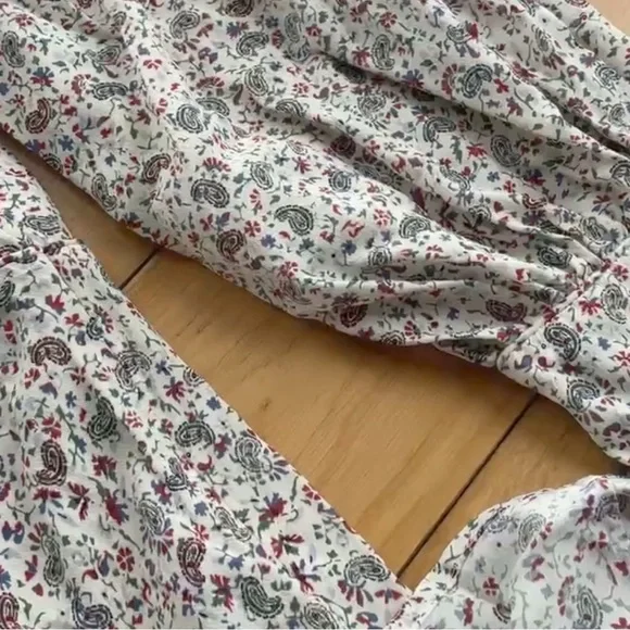 Doen Floral Maxi Dress in Cream and Pink - Picture 2 of 2